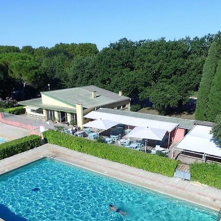Domaine Le Moulin Neuf Hotell Saint-Quentin-la-Poterie Eksteriør bilde