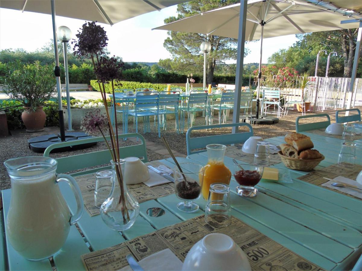 Domaine Le Moulin Neuf Hotell Saint-Quentin-la-Poterie Eksteriør bilde