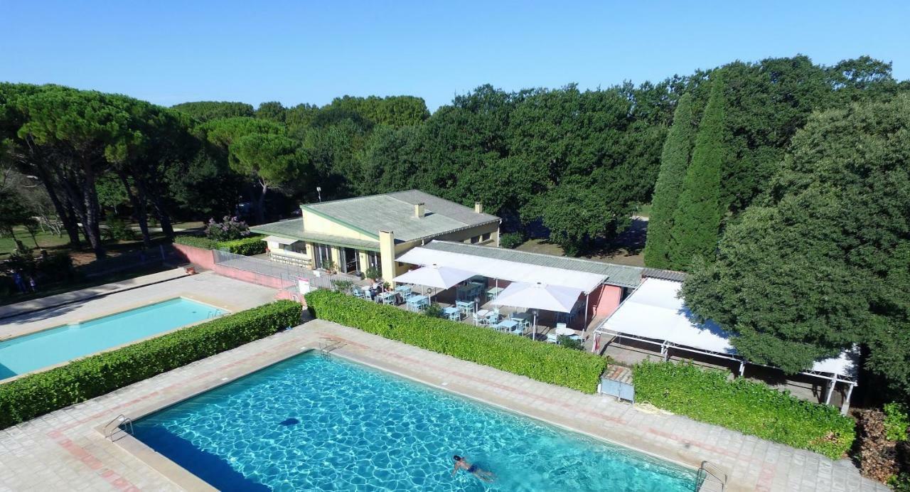 Domaine Le Moulin Neuf Hotell Saint-Quentin-la-Poterie Eksteriør bilde