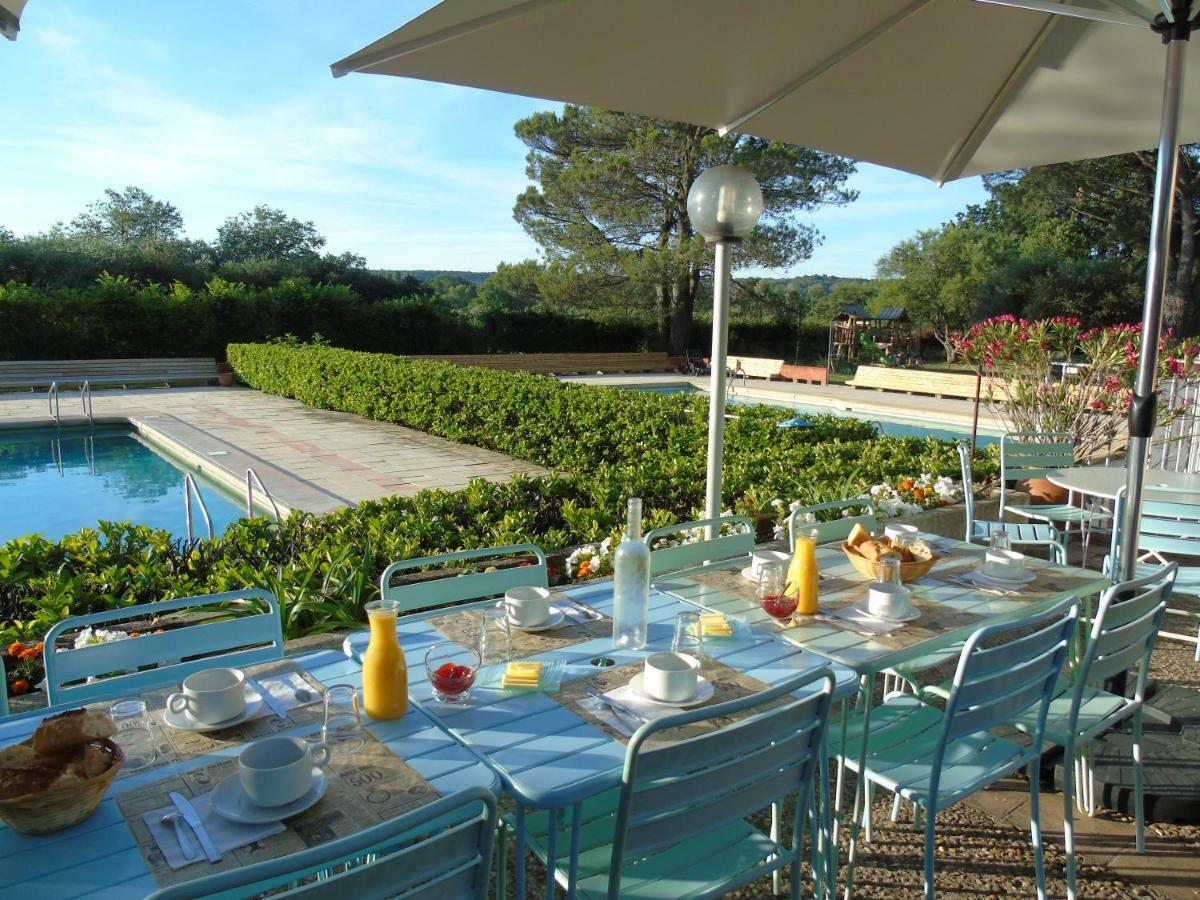 Domaine Le Moulin Neuf Hotell Saint-Quentin-la-Poterie Eksteriør bilde